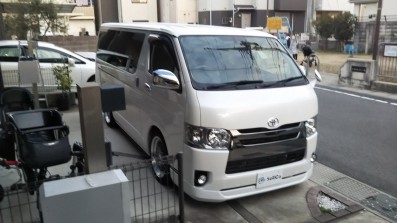 car_main_img