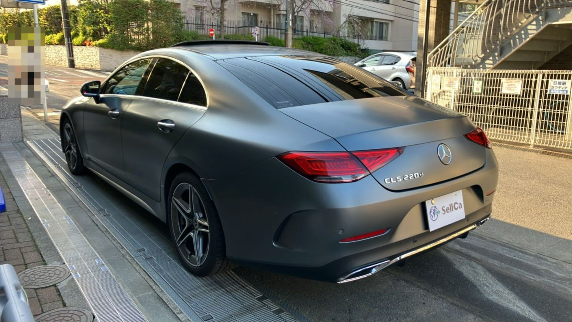 外装左後方