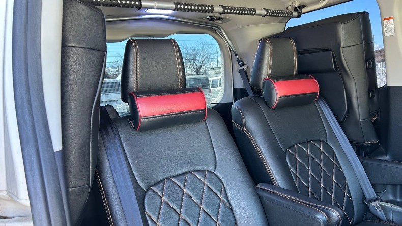 内装後方シート