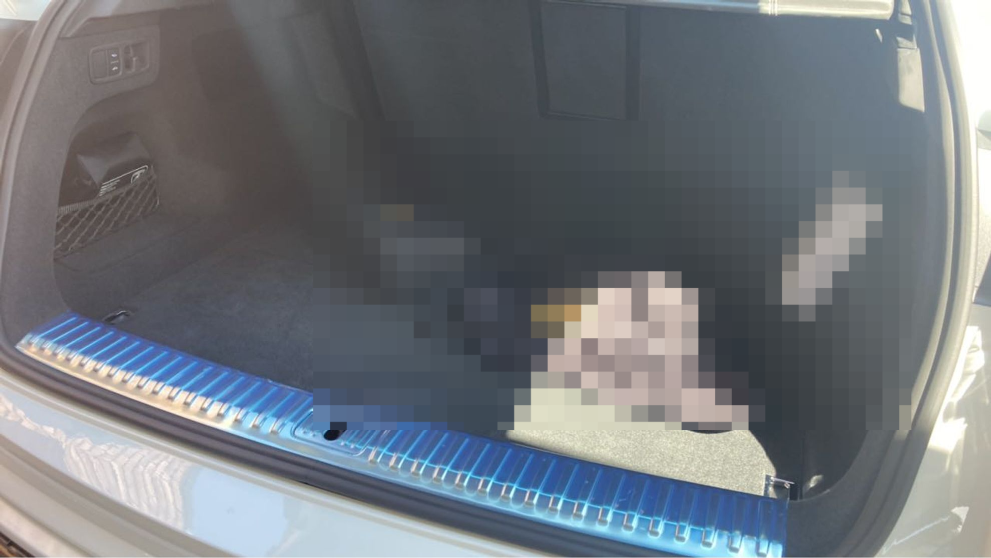 内装トランク