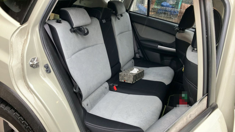 内装後方シート