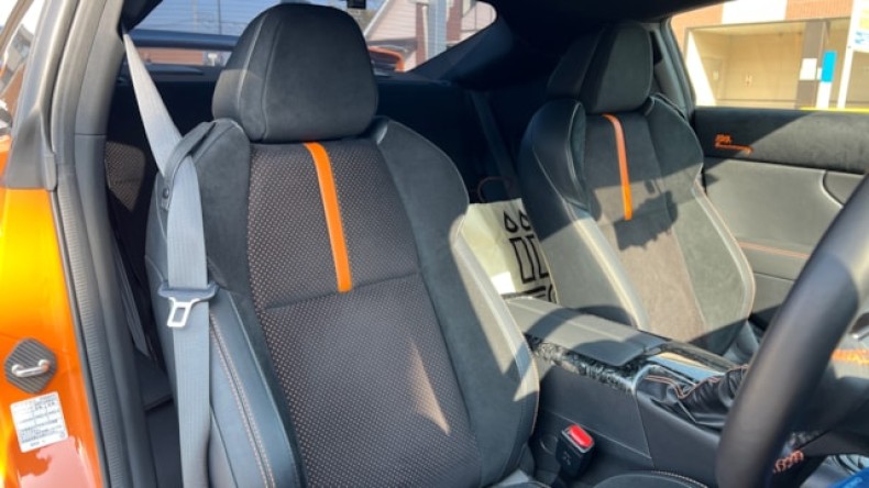 内装前方シート