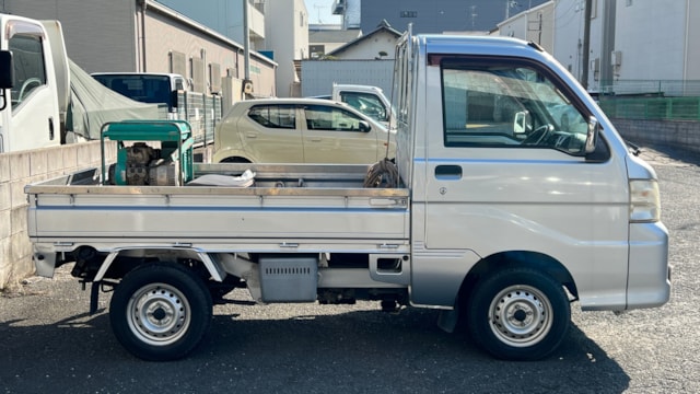 外装右