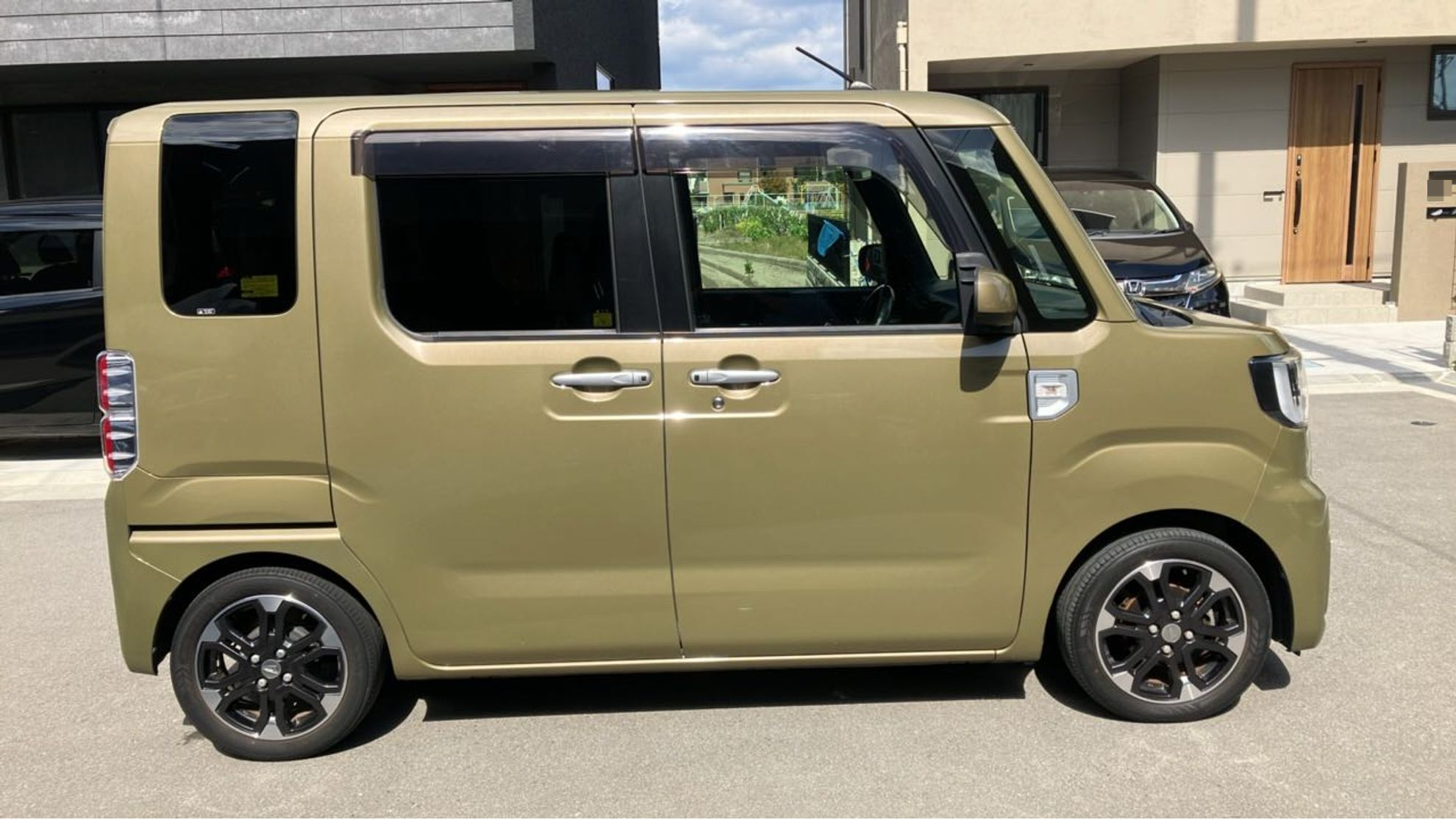 外装右