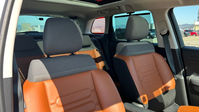 内装前方シート