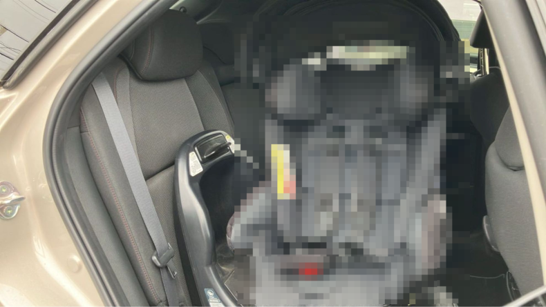 内装後方シート