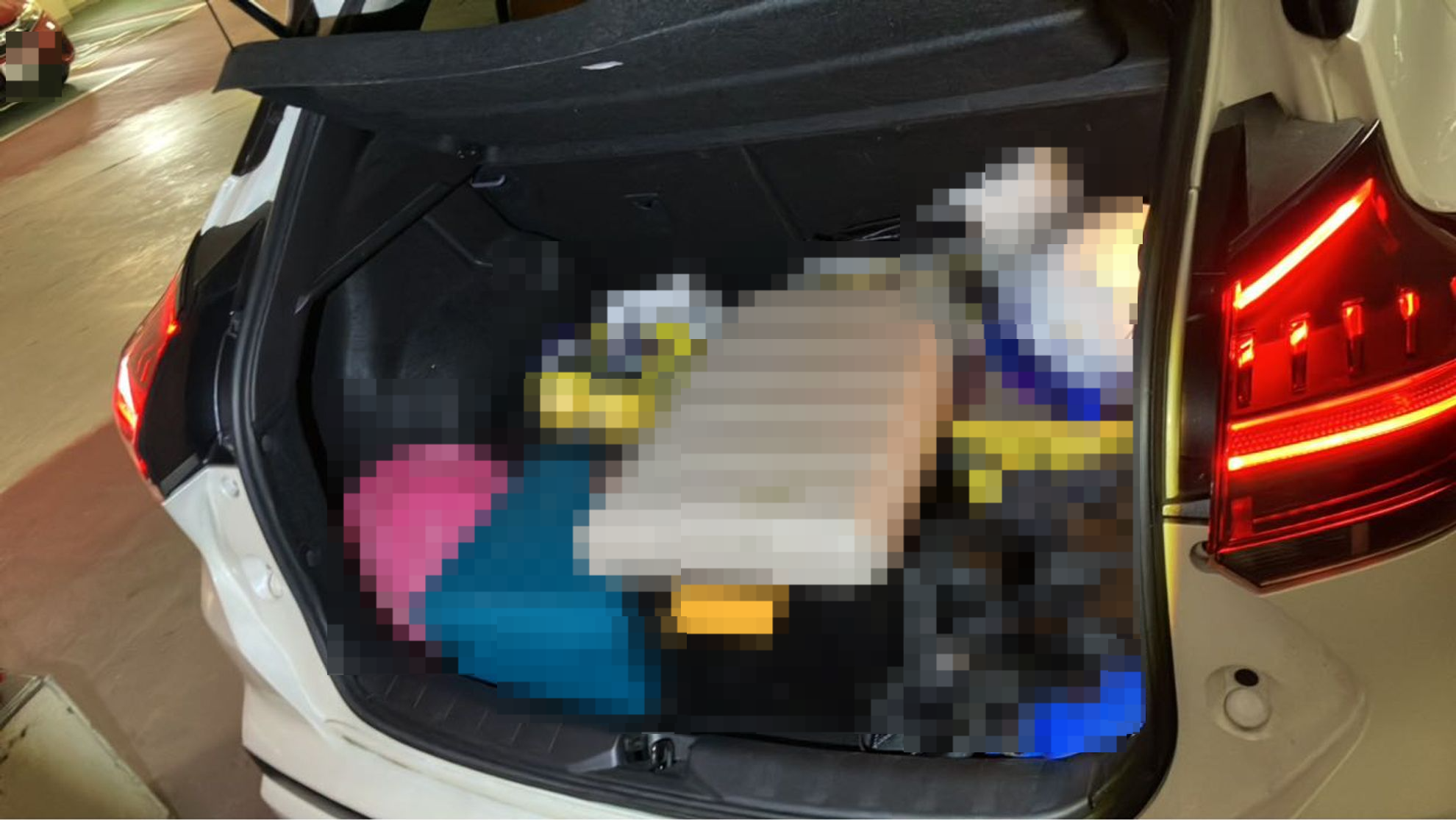内装トランク
