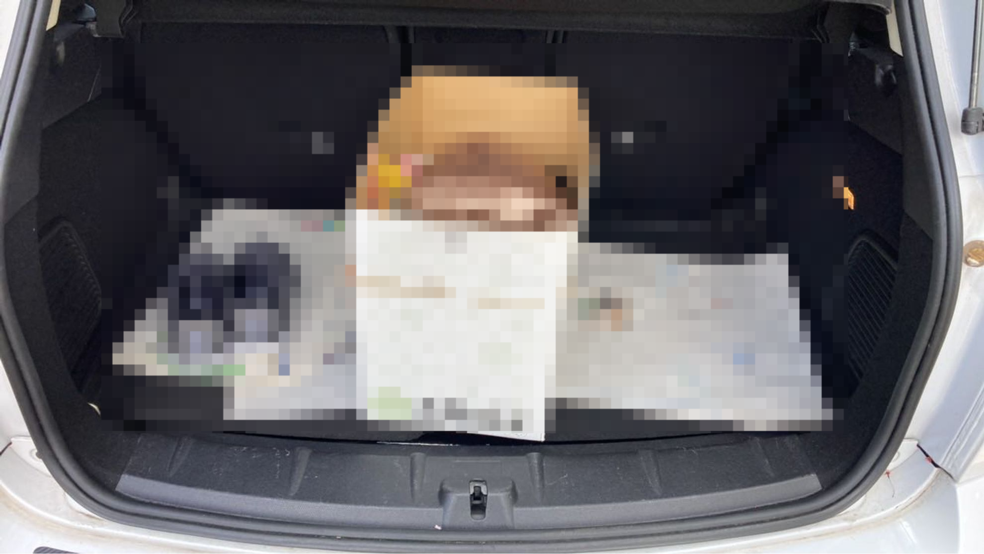 内装トランク