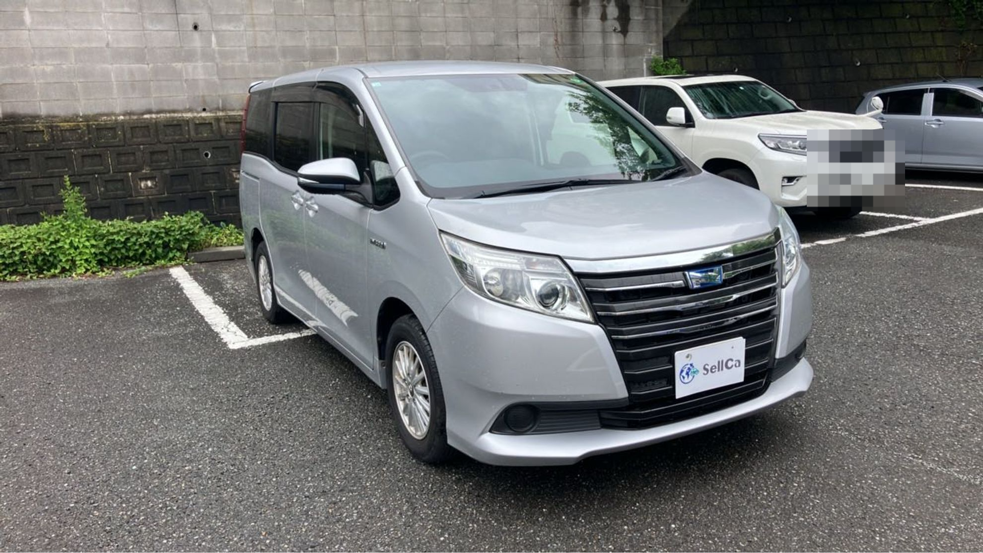 外装右前