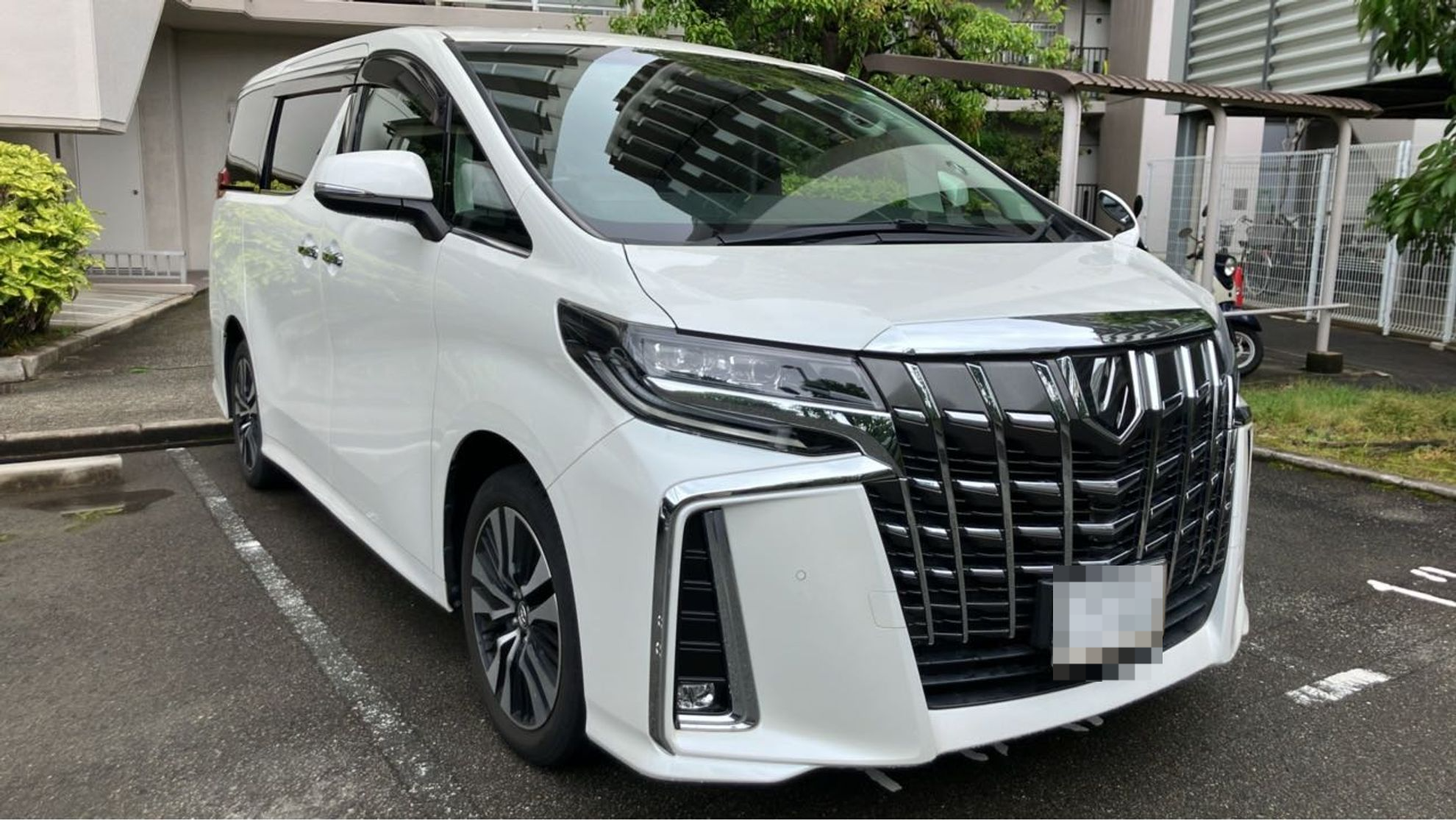 外装右前