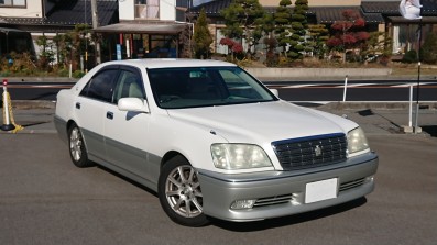 car_main_img