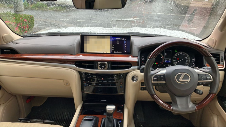 内装インパネ全体