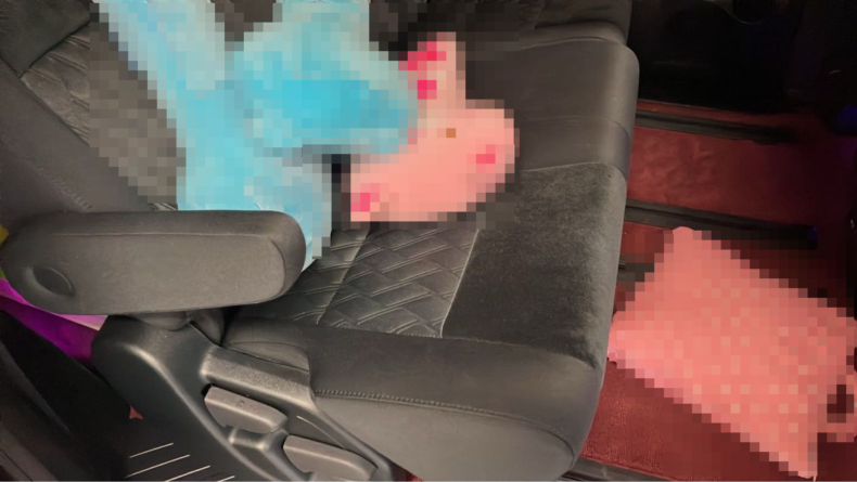 内装後方シート