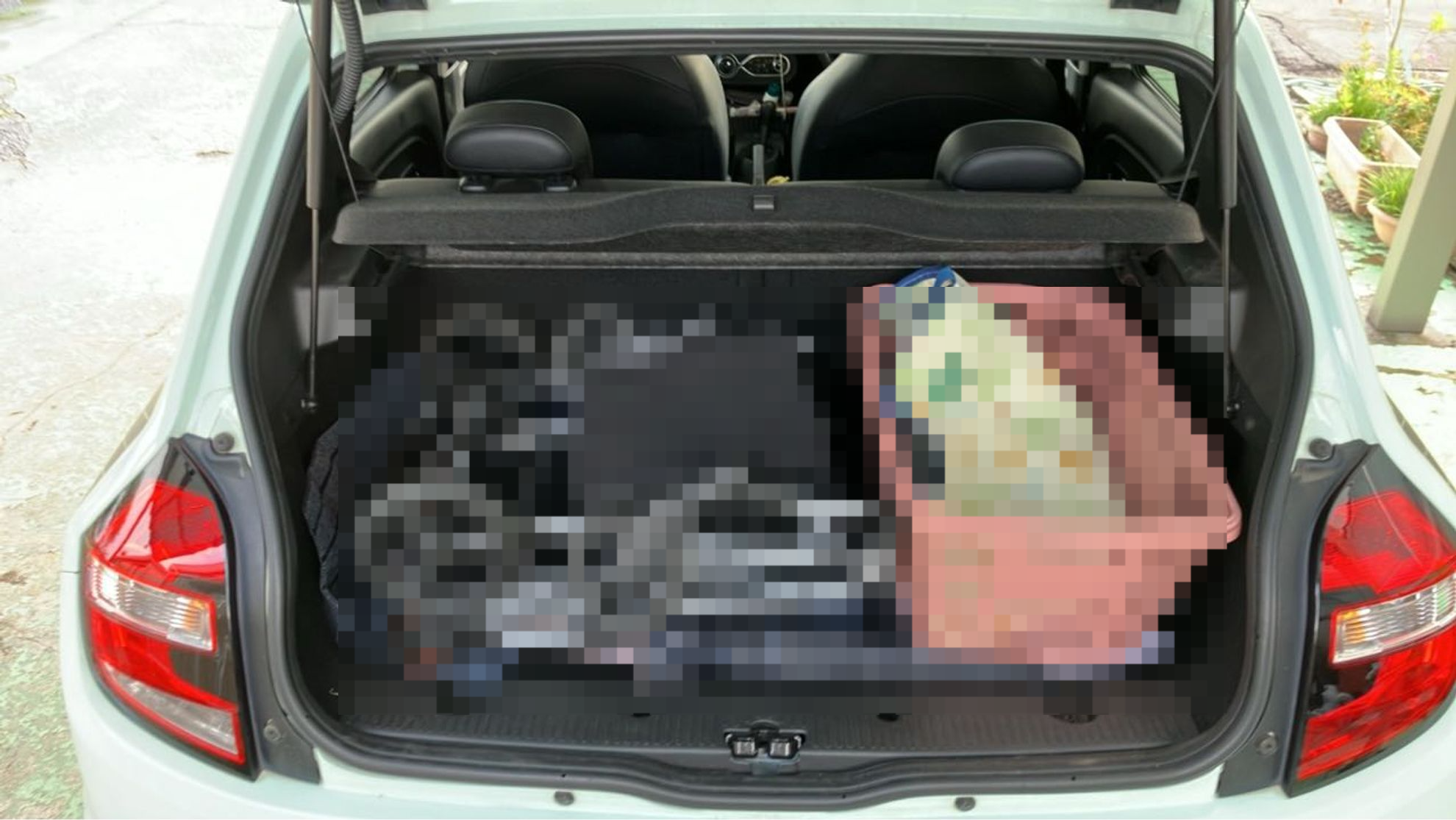 内装トランク