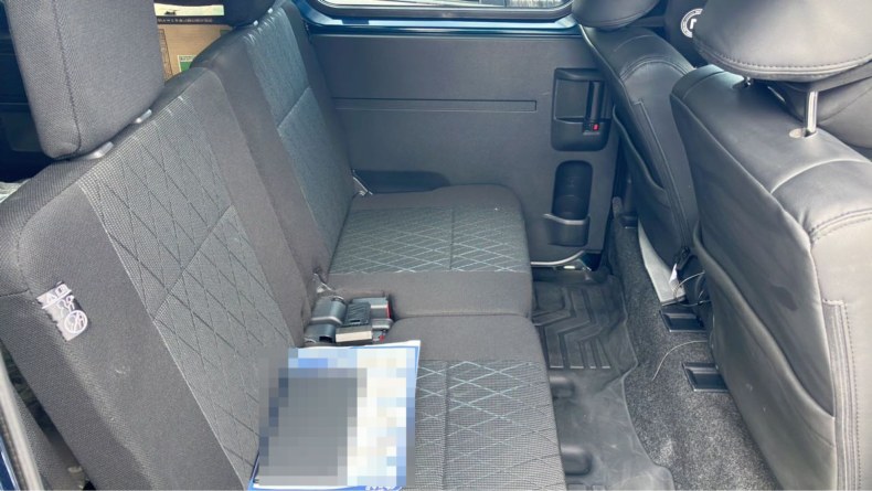 内装後方シート