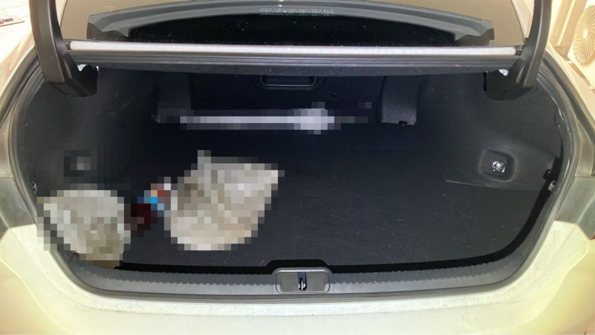 内装トランク