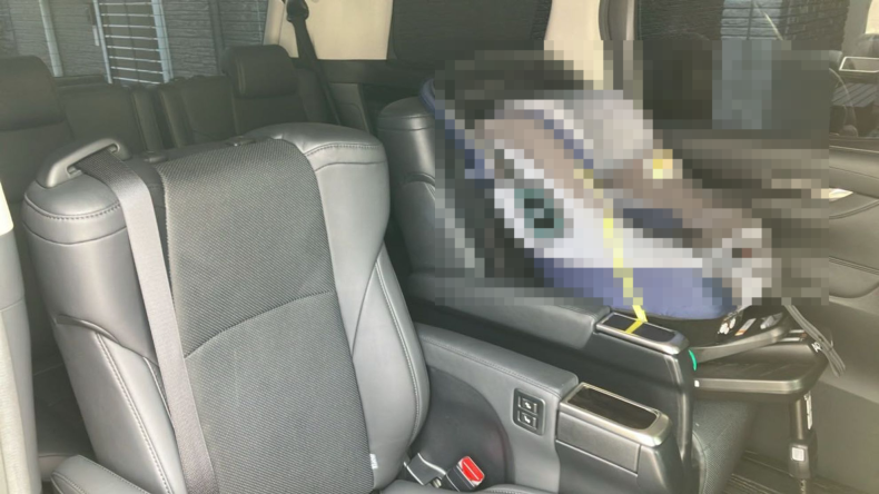 内装後方シート