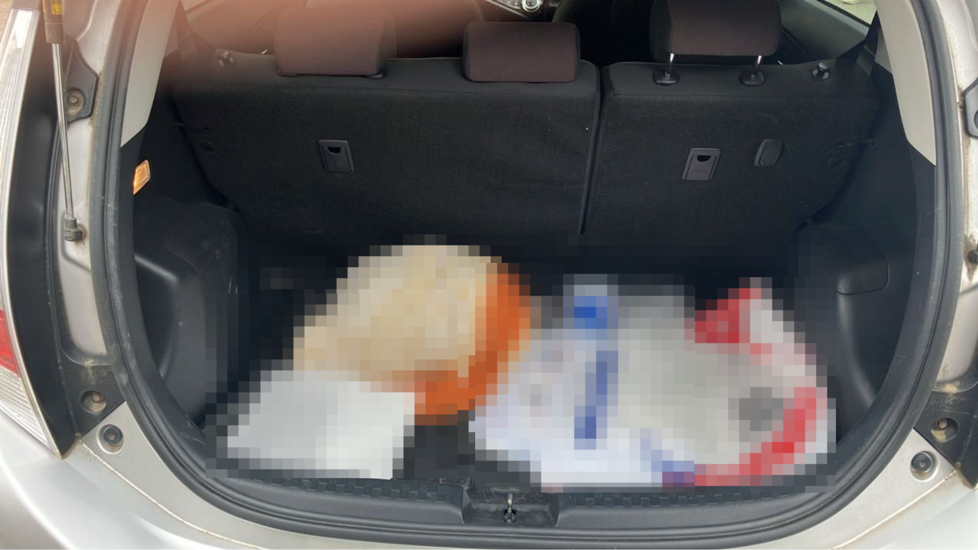 内装トランク