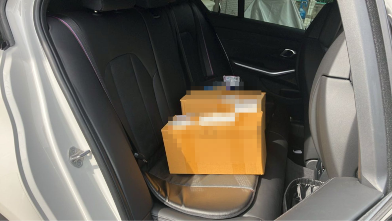 内装後方シート