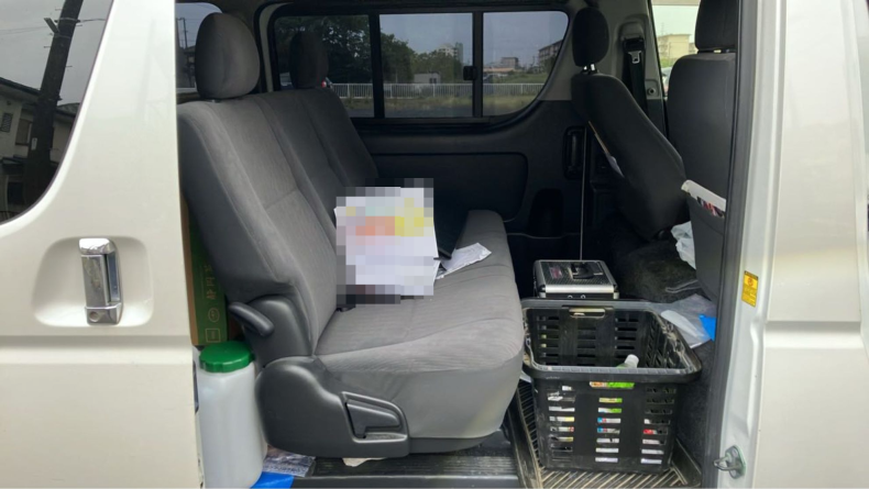 内装後方シート