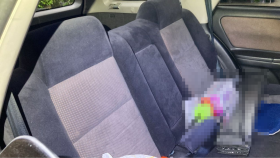 内装後方シート