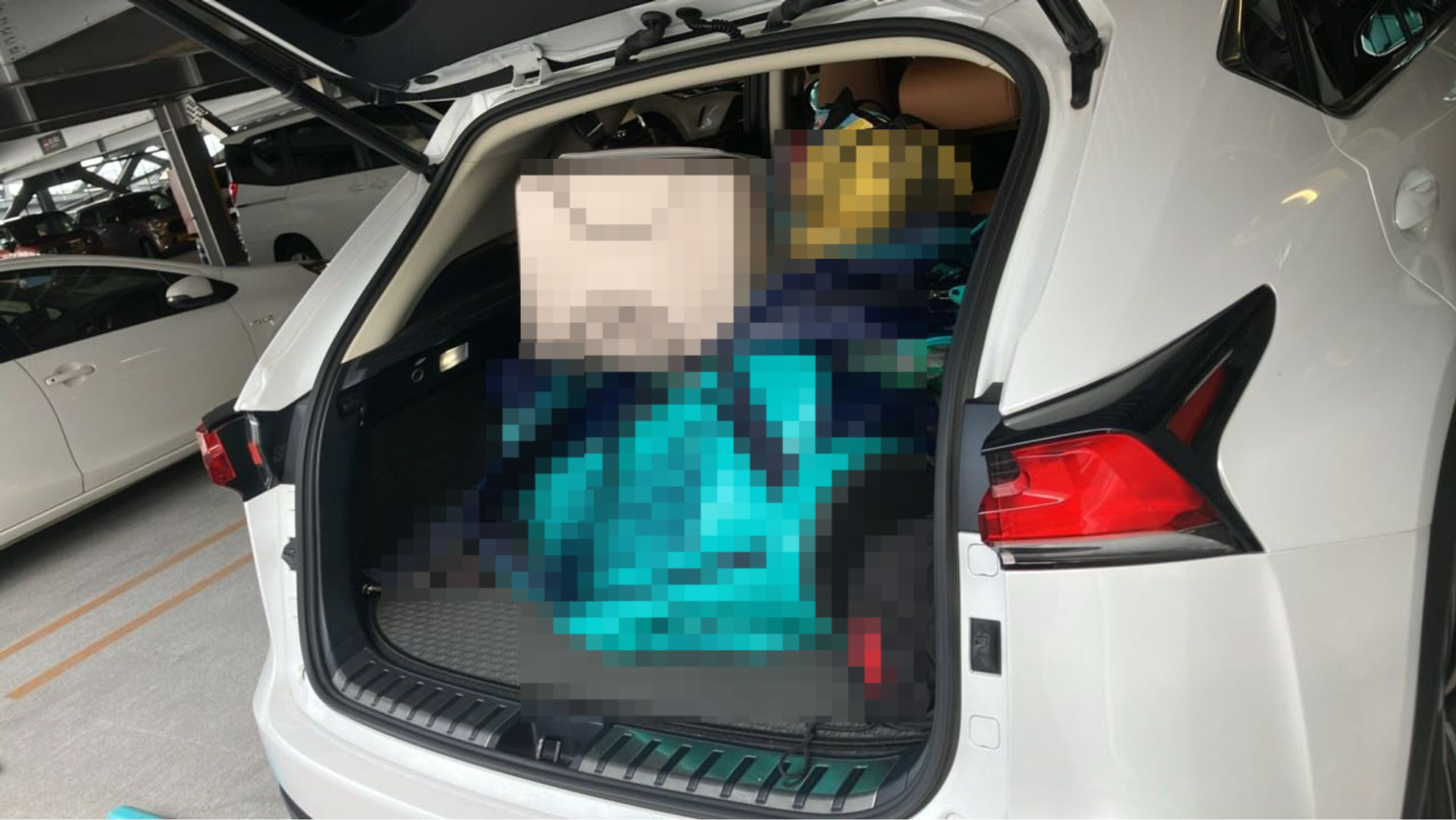 内装トランク