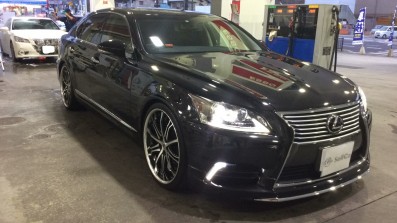 car_main_img