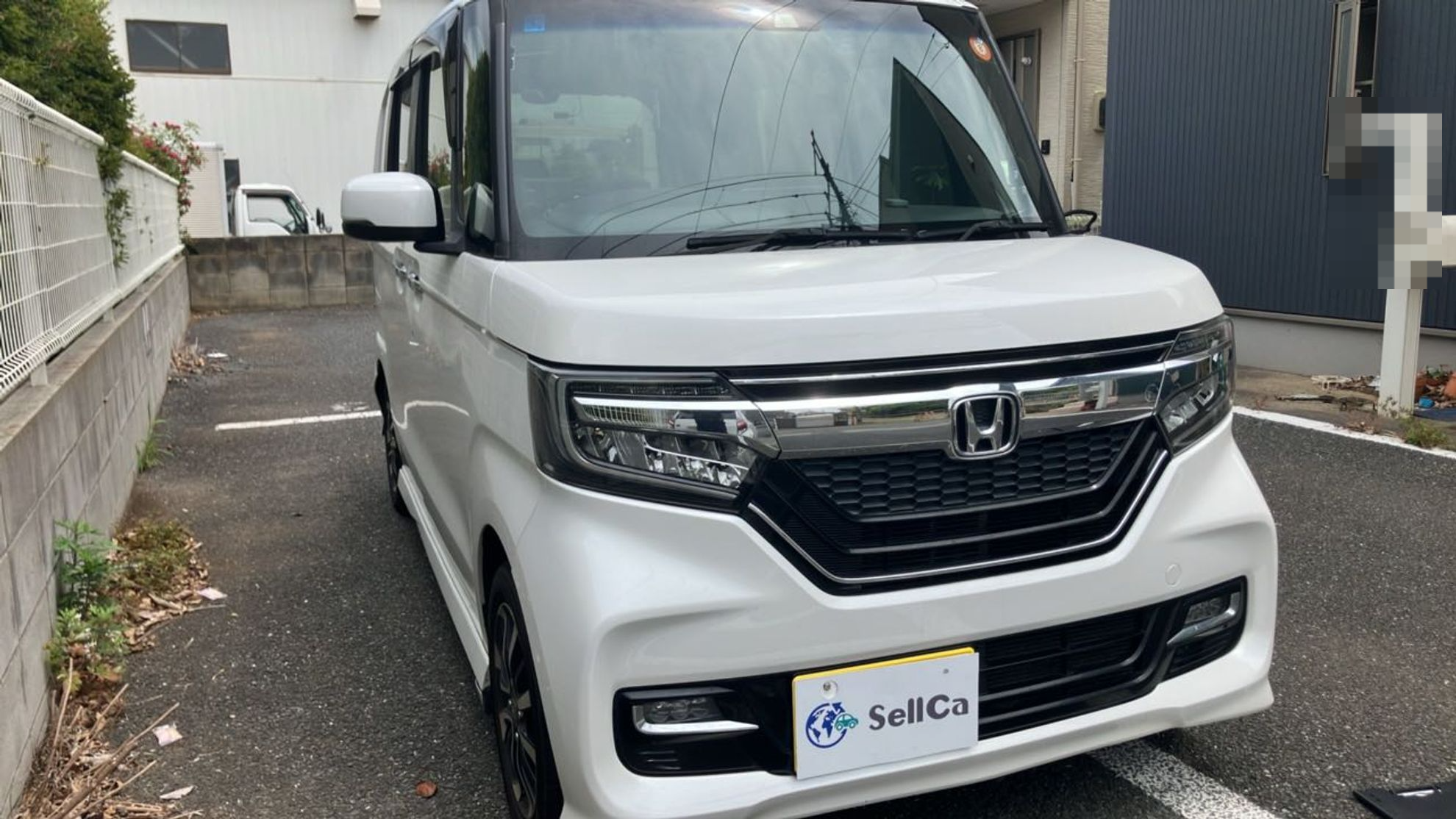 外装右前