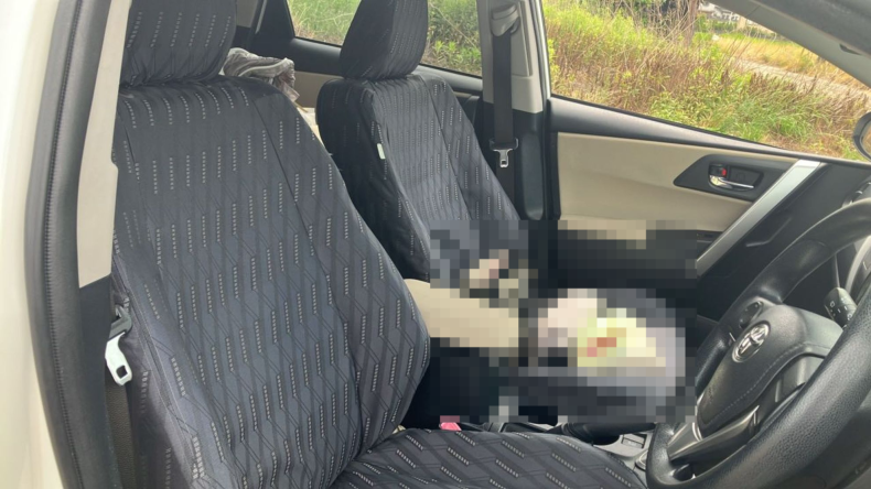 内装前方シート