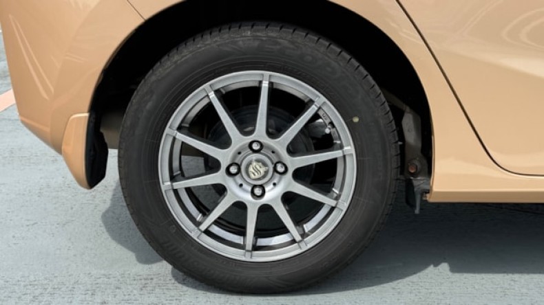 タイヤホイール後