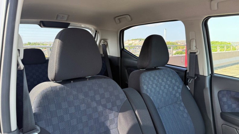 内装前方シート