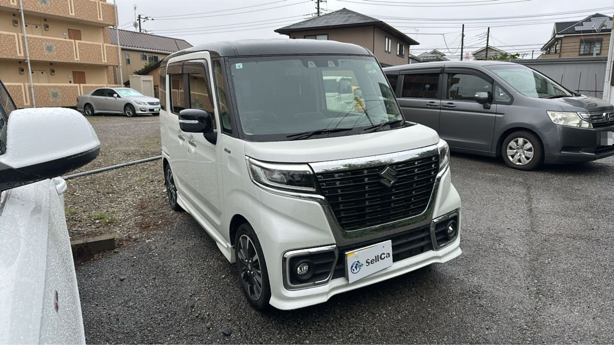 外装右前