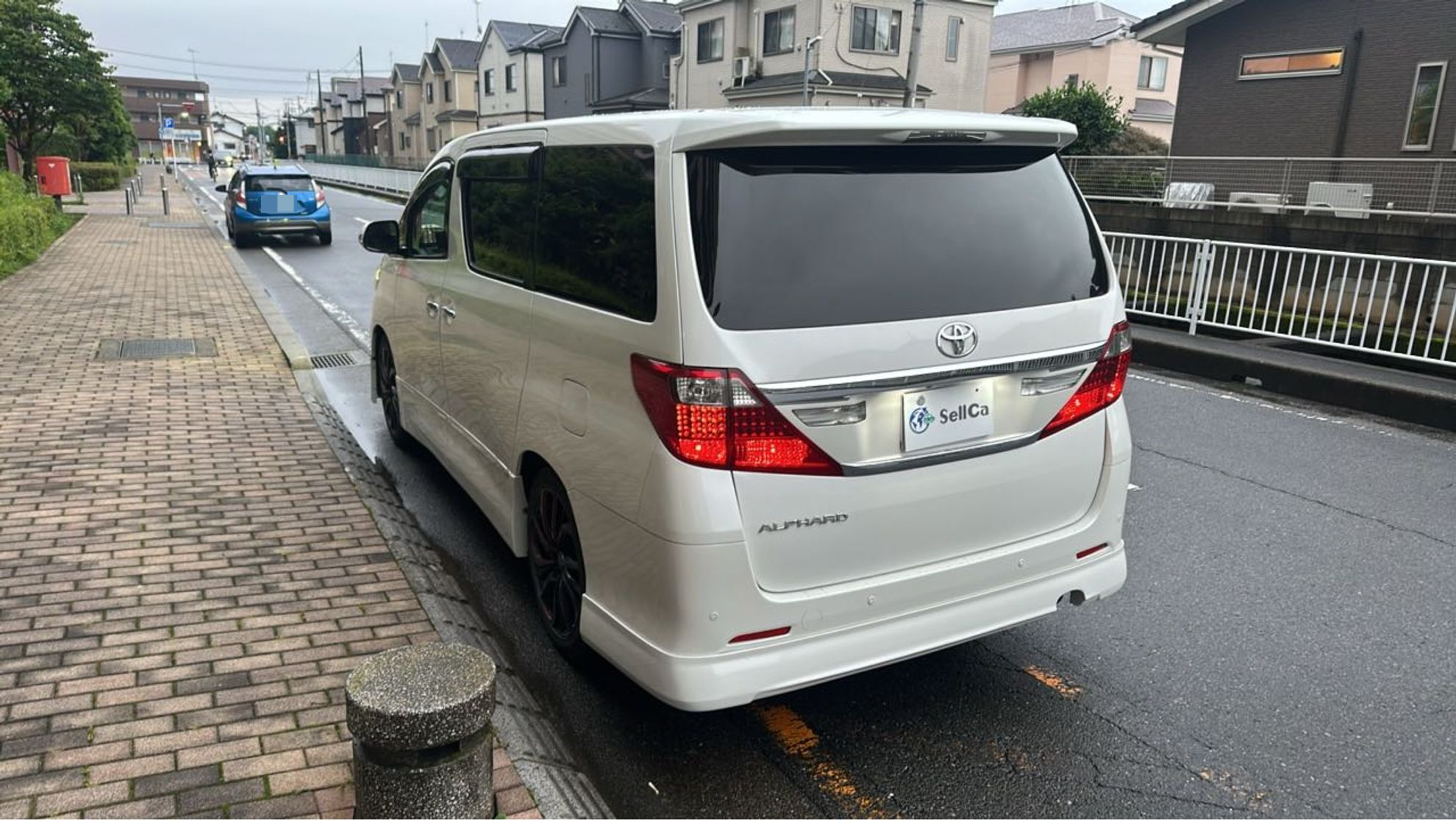 外装左後方