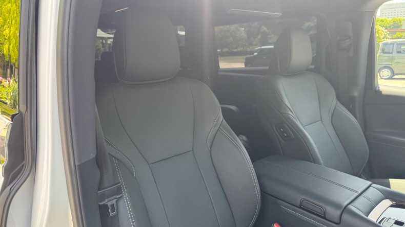 内装前方シート