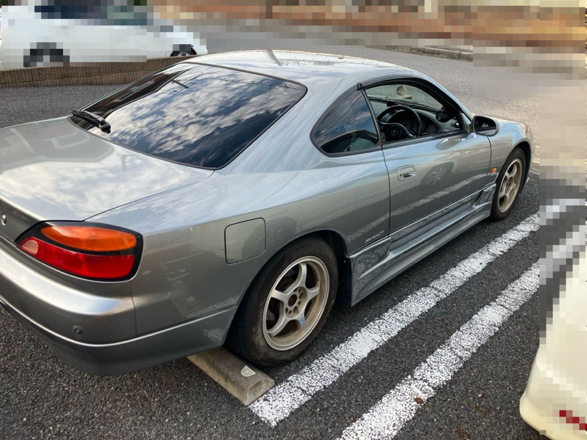 外装右