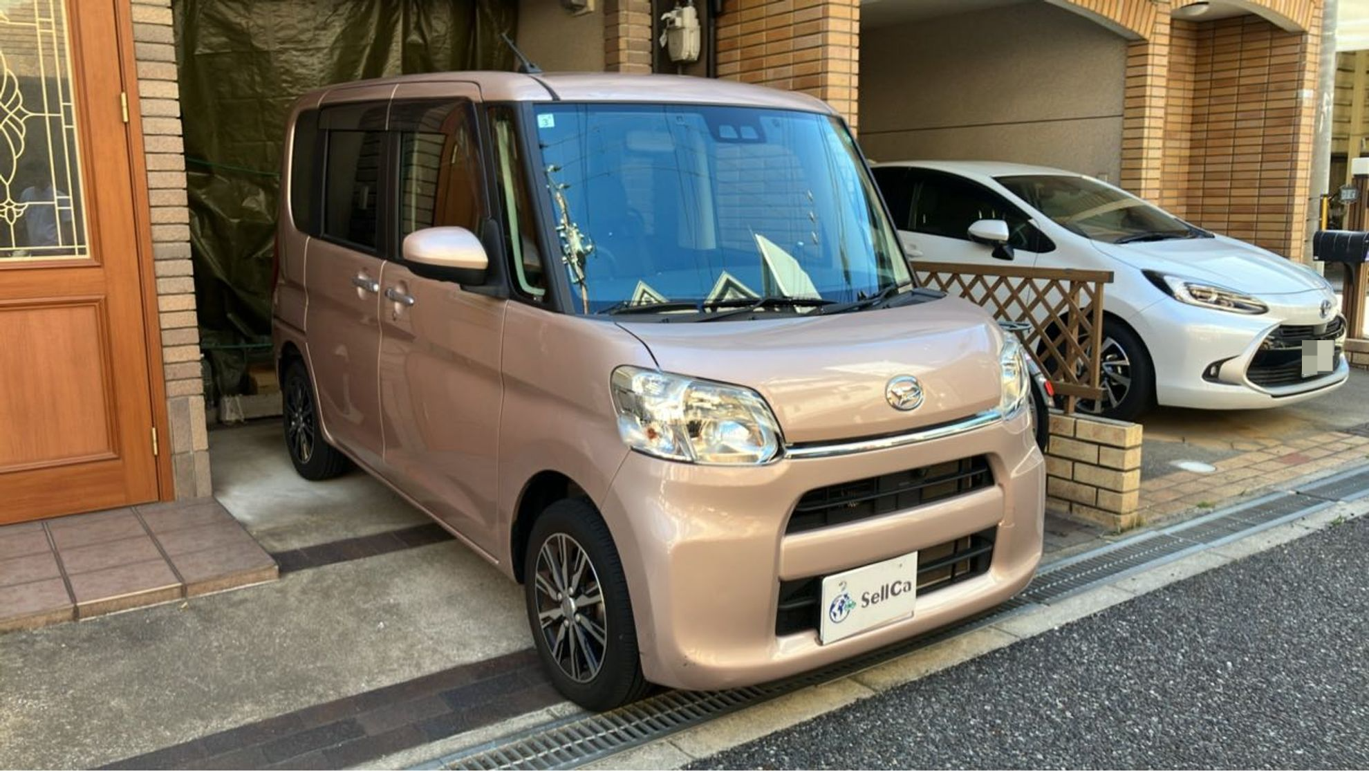 外装右前