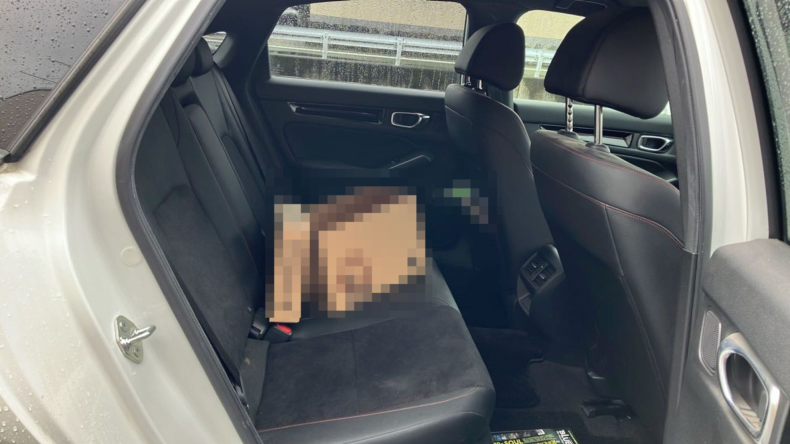 内装後方シート