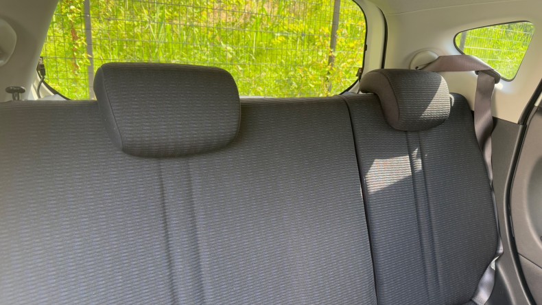 内装後方シート