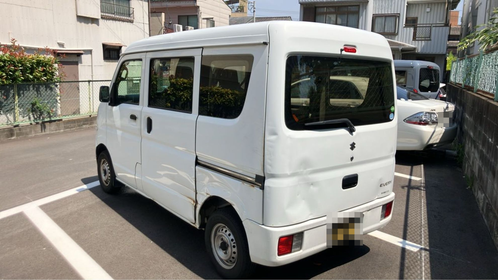 外装左後方