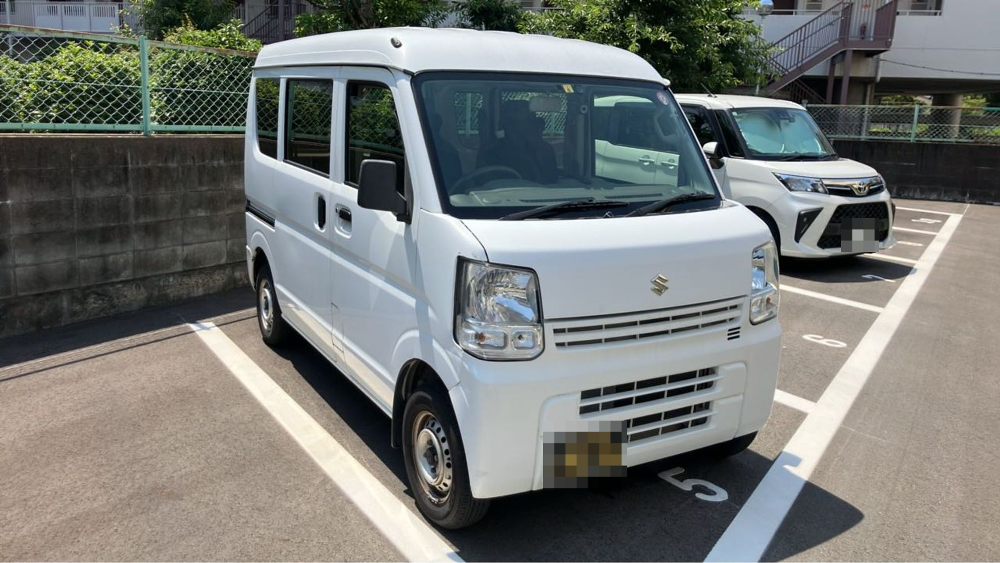 外装右前