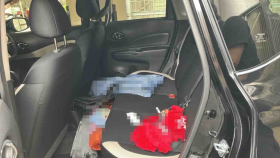 内装後方シート