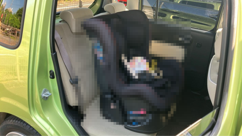 内装後方シート