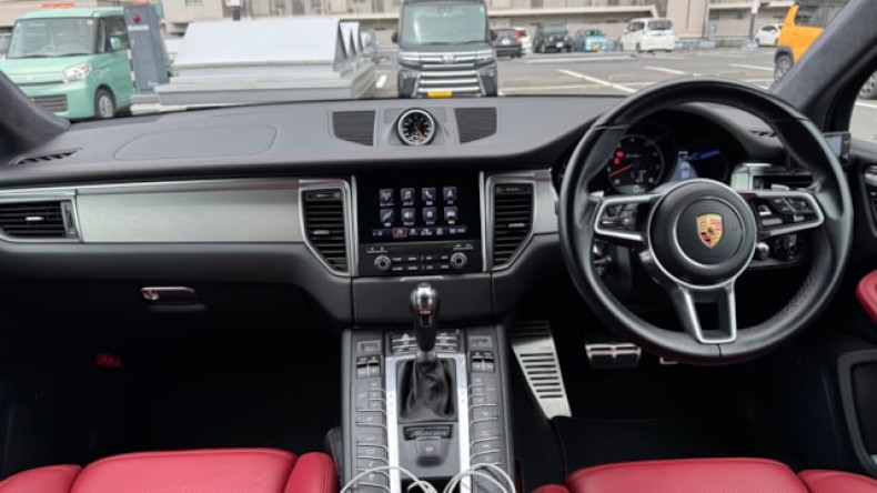 内装インパネ全体