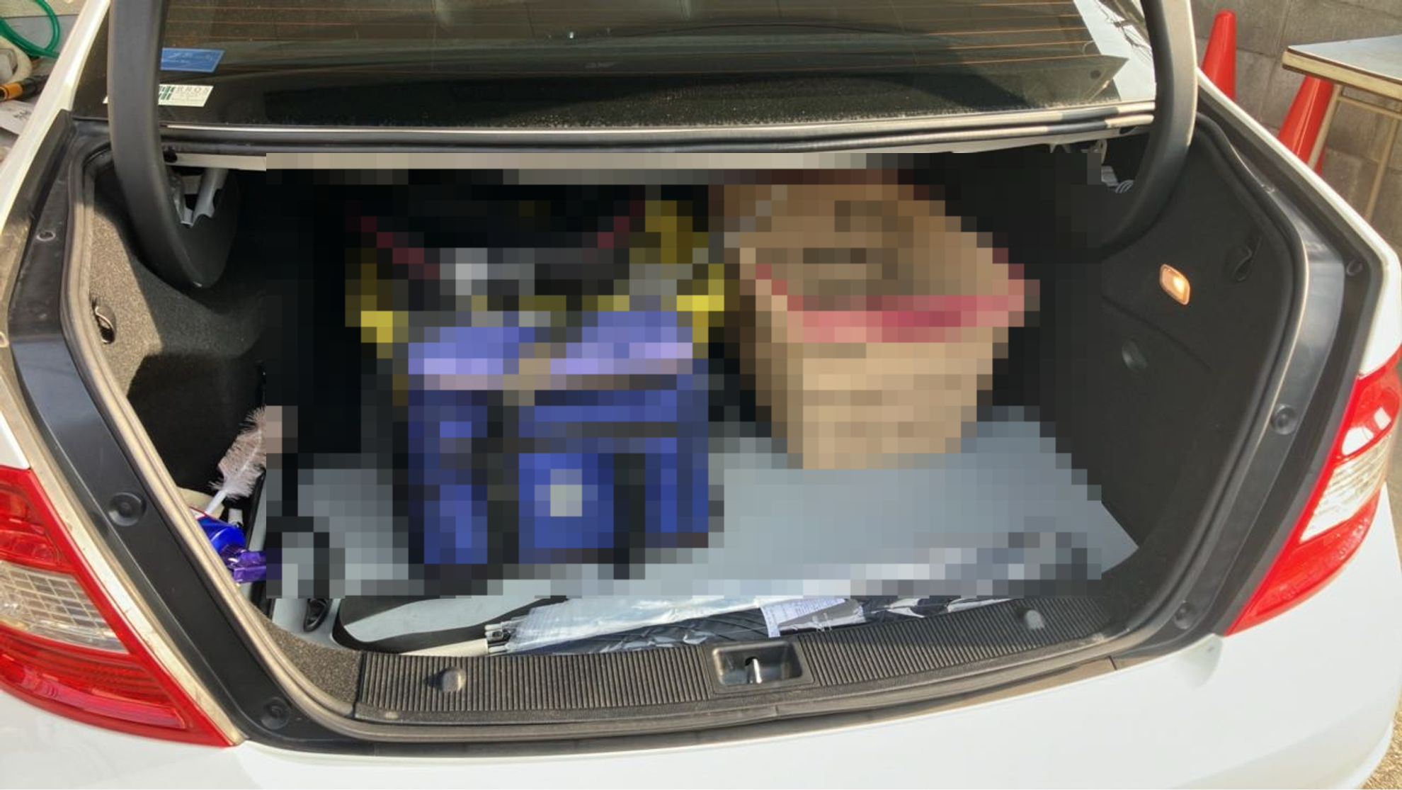 内装トランク