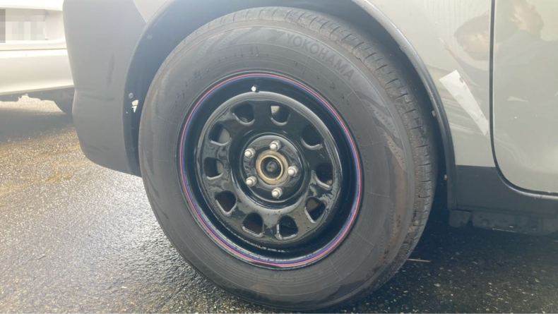 タイヤホイール前