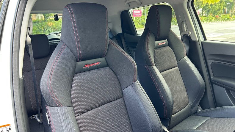 内装前方シート