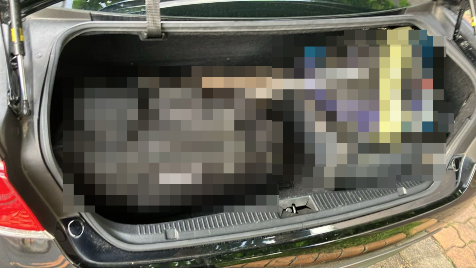 内装トランク