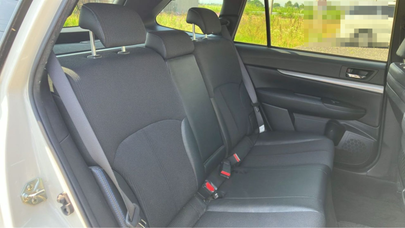 内装後方シート