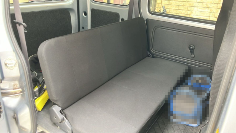 内装後方シート