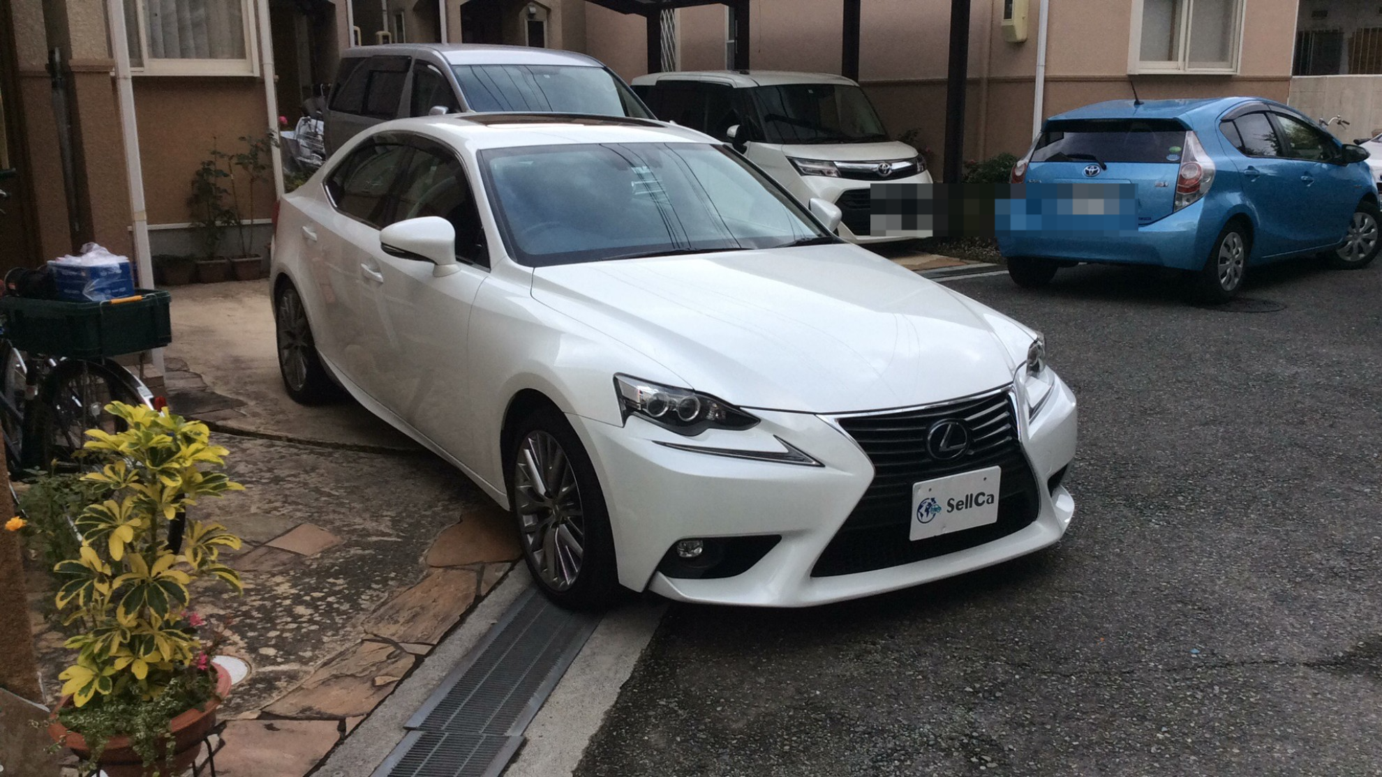 外装右前
